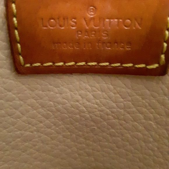 Gorgeous Louis VUITTON Vintage piece. One Day Sale - Picture 3 of 7